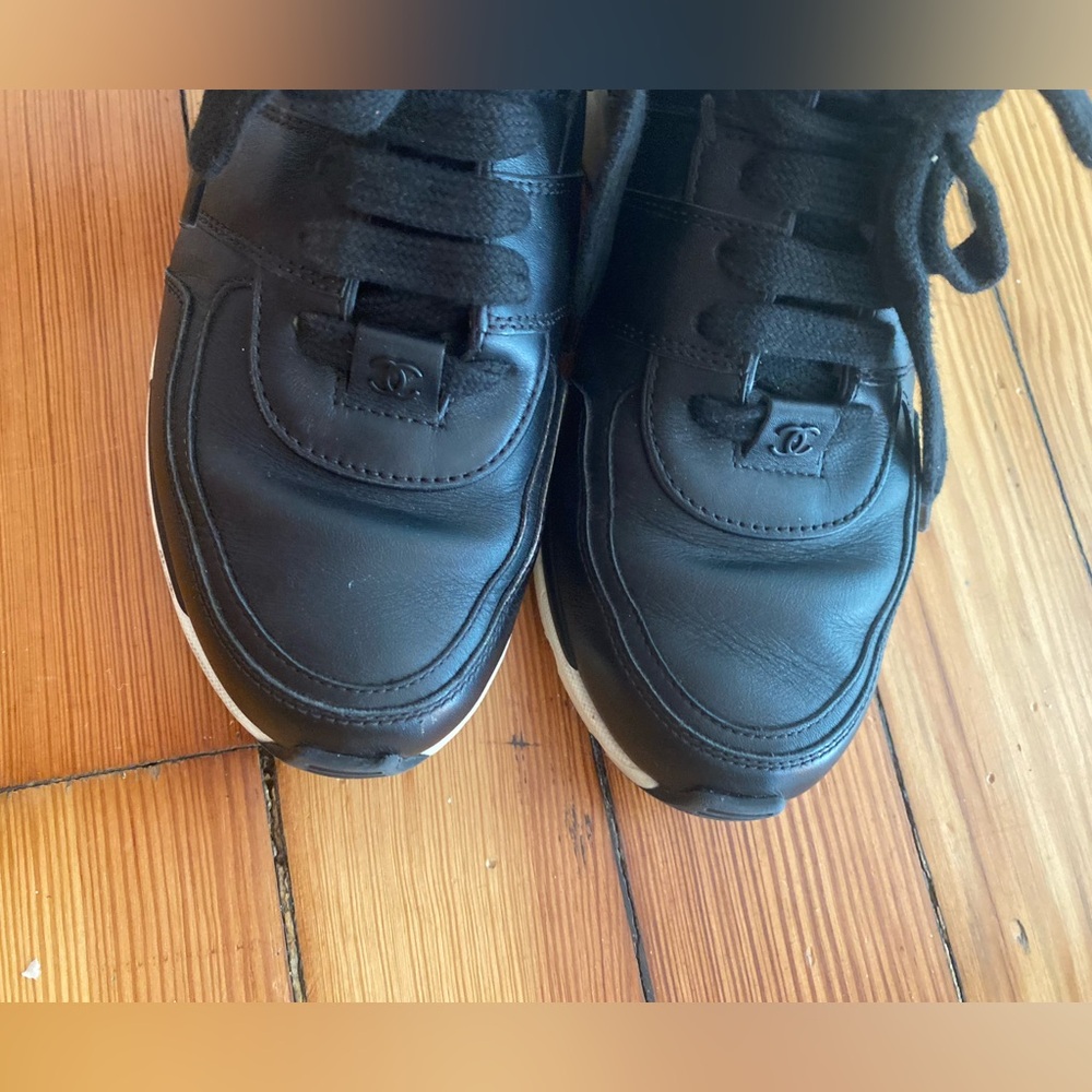 Chanel black white leather logo sneakers G 31711 - Picture 2 of 16
